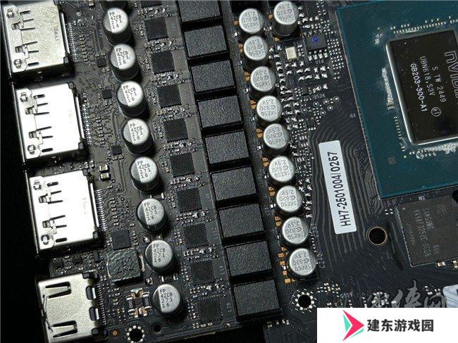 DLSS 4用实力告诉你！耕升 GeForce RTX 5070 Ti 追风不再是4K入门选择