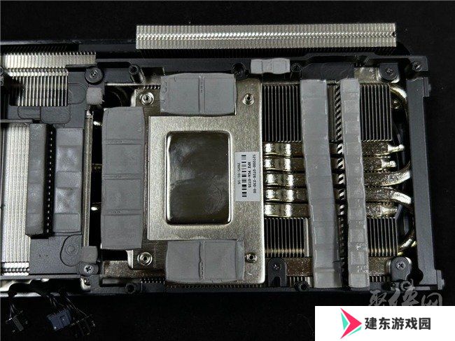 DLSS 4用实力告诉你！耕升 GeForce RTX 5070 Ti 追风不再是4K入门选择