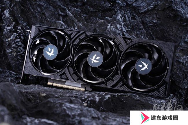 速速拿下这款新卡，影驰RTX 5070 FIRE评测