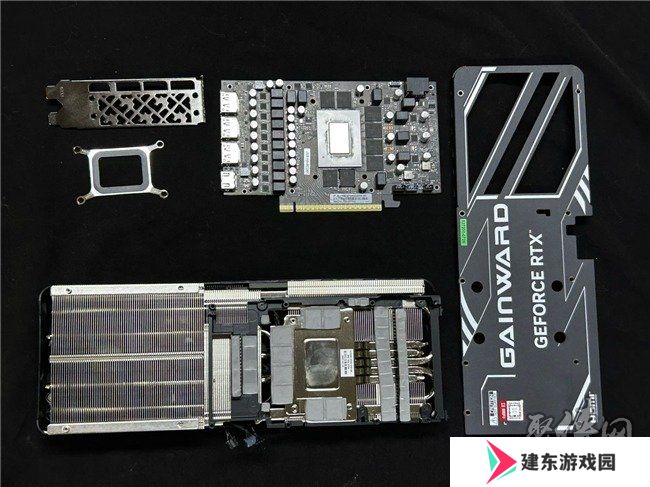 DLSS 4用实力告诉你！耕升 GeForce RTX 5070 Ti 追风不再是4K入门选择