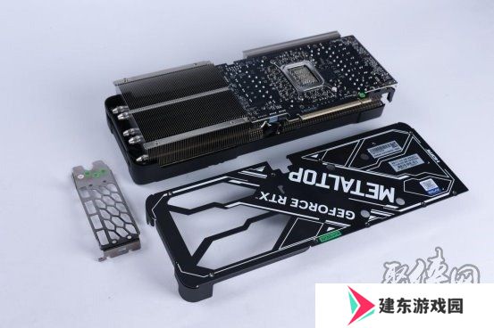 支持DLSS4，从“新”出发