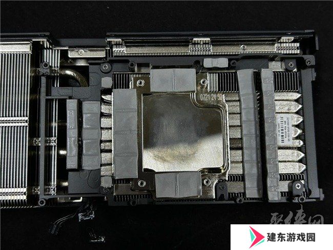 技嘉 GeForce RTX™ 50 系列显示卡正式上市，散热方案全面升级释放强劲性能