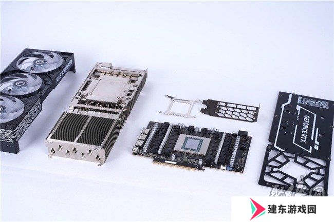 更快更强更AI，影驰GeForce RTX 5090 D 大将评测
