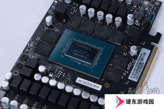 支持DLSS4，从“新”出发