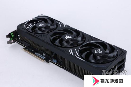 支持DLSS4，从“新”出发