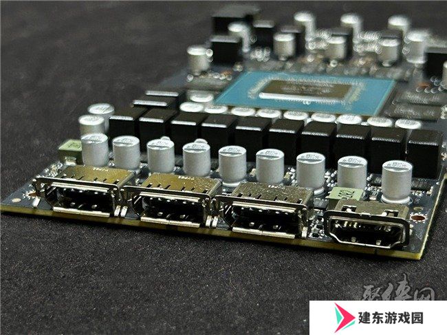 炫酷来袭，耕升 GeForce RTX 5070 Ti 炫光·超 OC带来超高性能
