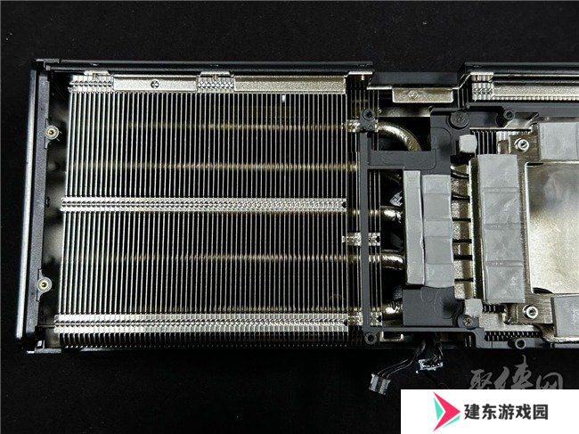 技嘉 GeForce RTX™ 50 系列显示卡正式上市，散热方案全面升级释放强劲性能