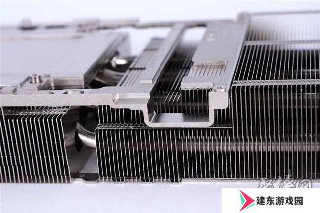 更快更强更AI，影驰GeForce RTX 5090 D 大将评测