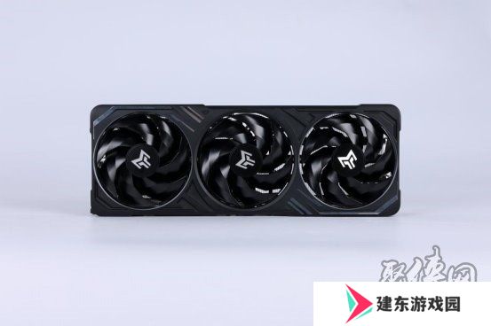 支持DLSS4，从“新”出发