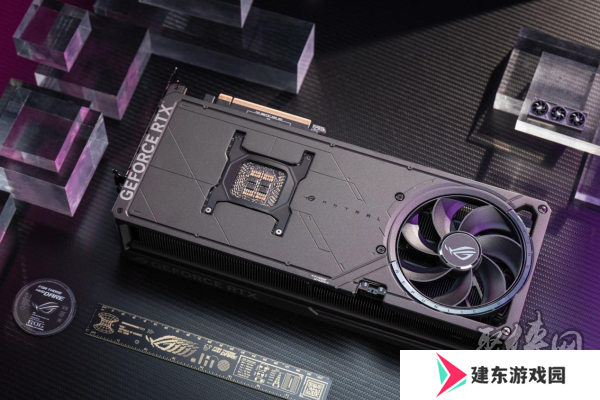 新晋卡皇 ROG ASTRAL RTX5090D夜神显卡登场！