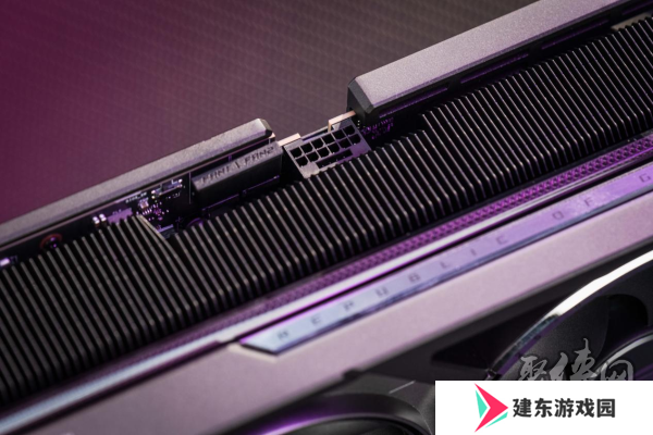 新晋卡皇 ROG ASTRAL RTX5090D夜神显卡登场！