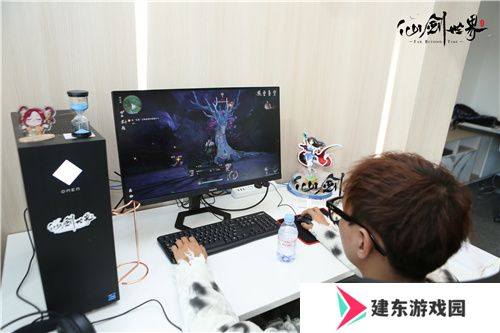 现场实录！《仙剑世界》线下见面会：首发版本全面升级，试玩实机获玩家好评！