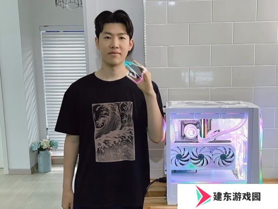 技嘉AORUS硬核跨界，联动各界大咖打造电竞新生态