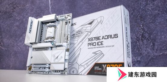 技嘉X870/X870E系列主板新品曝光： AORUS MASTER超级雕焕新启航