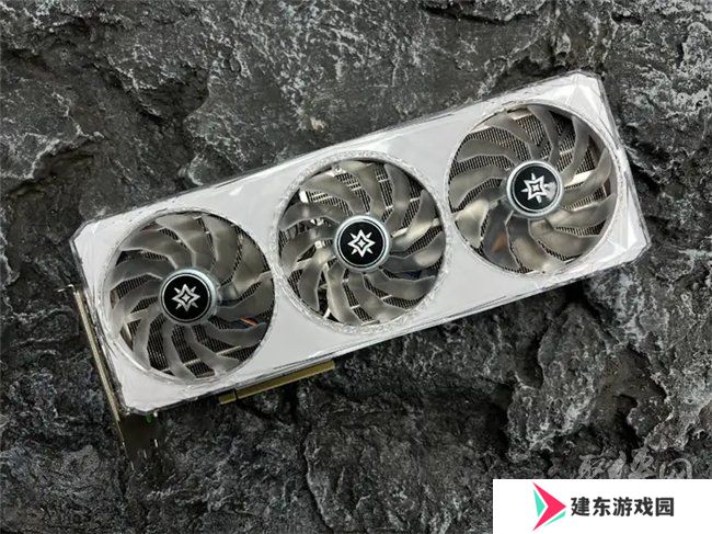 《鸣潮》帧率上限解除！影驰 GeForce RTX 40系列+DLSS带来性能狂飙！
