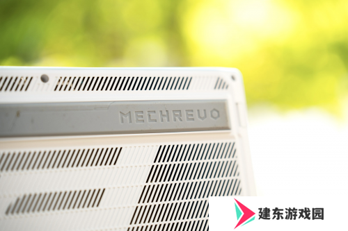 战力觉醒!锐龙9+RTX5070双芯加持，蛟龙16Z Pro撞色美学性能全开